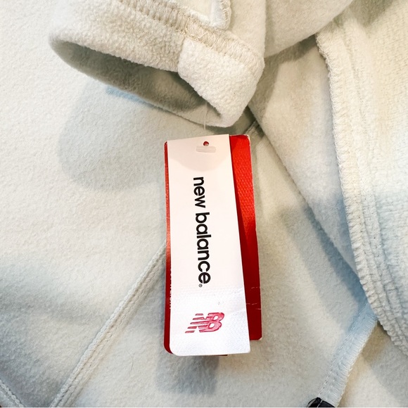 New Balance Women’s Light Blue Fleece Running Jacket Small - Picture 6 of 6